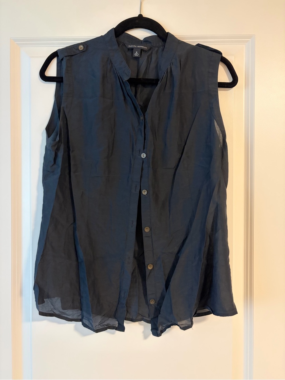 Banana Republic Sleeveless Button-Front Blouse — Dark Blue